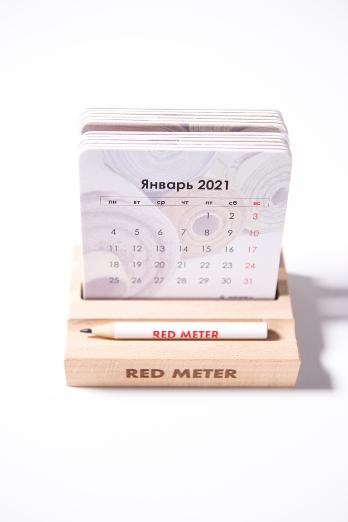 Эко-календарь 2021 от RED METER (12 листов, подставка дерево, карандаш)