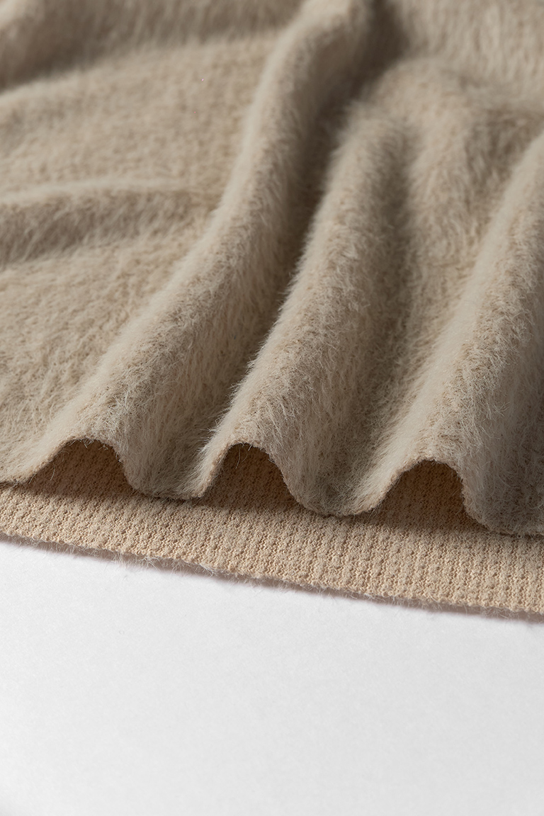 ПУШИСТЫЙ ТРИКОТАЖ МИНДАЛЬНЫЙ РАФ 95% пэ, 5% спандекс 220гр, 158см